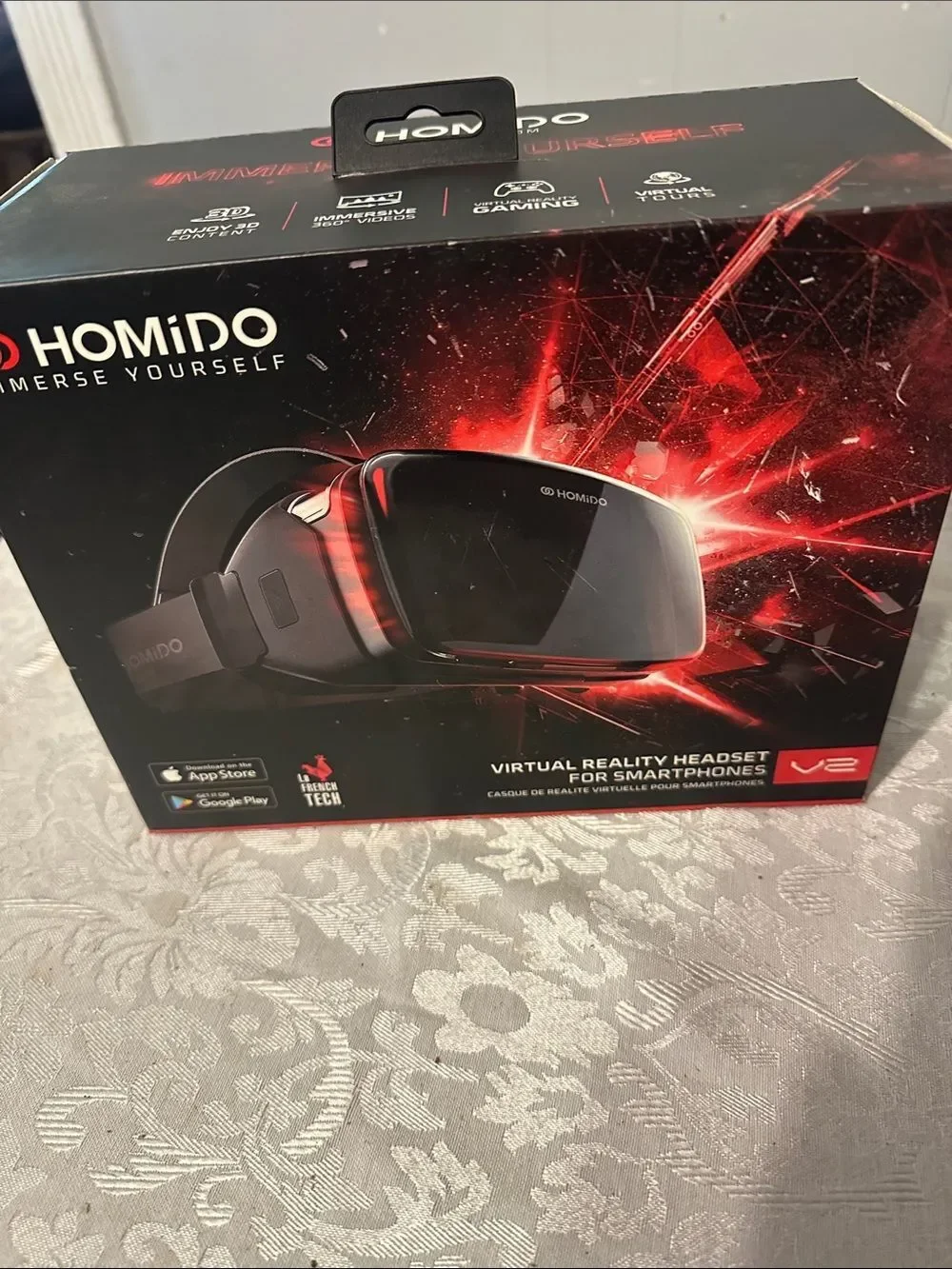 Homido Black VR Headset for Smartphones - Immersive Virtual Reality